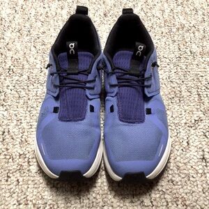 Boys On Shoes size 6.5 Blue